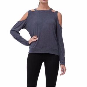 Good American Cold Shoulder Oversized Lightweight Long Sleeve Sweater Gray